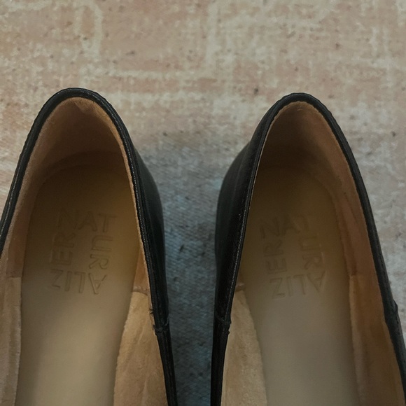 Naturalizer Lorna Pointed Toed Loafers - Picture 4 of 6